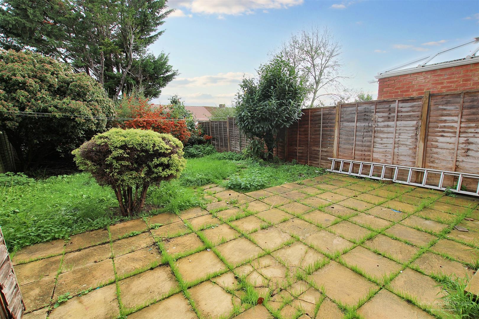 Thirlmere Avenue, Tilehurst, Reading